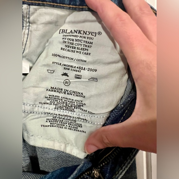 NWT Blank NYC Cinderella Story Blue Denim Distressed Hem Straight Leg Jean SZ 31 - Picture 10 of 15